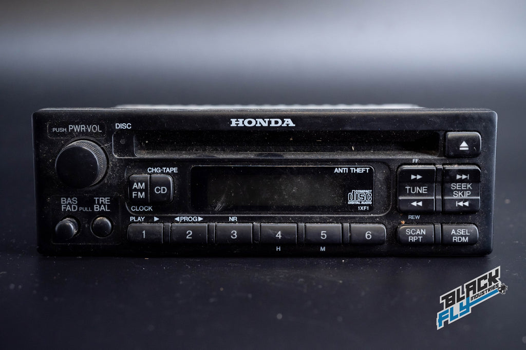 2001  Honda S2000 CD Player Radio  AM FM 39100-S2A-A010 OEM Single Disc CD Player Radio