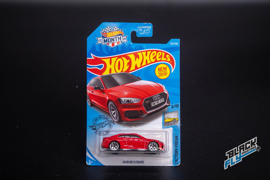 Hot Wheels - Audi RS5 Coupe - Red